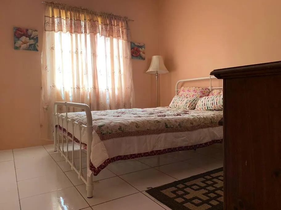 Vista Stays ...Alluring Ambrosia Near To Airport Trincity